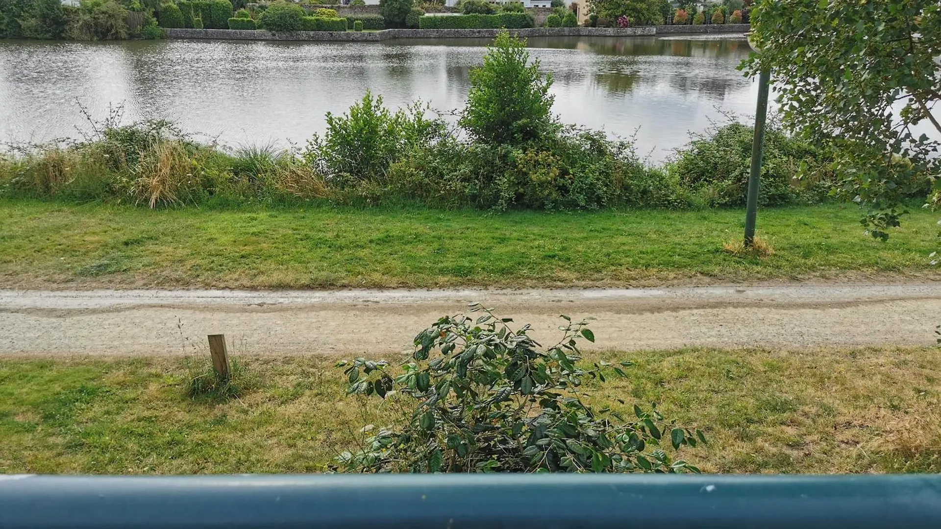 アパート Appartement T1 Bis Pres De L'Etang Au Duc ヴァンヌ